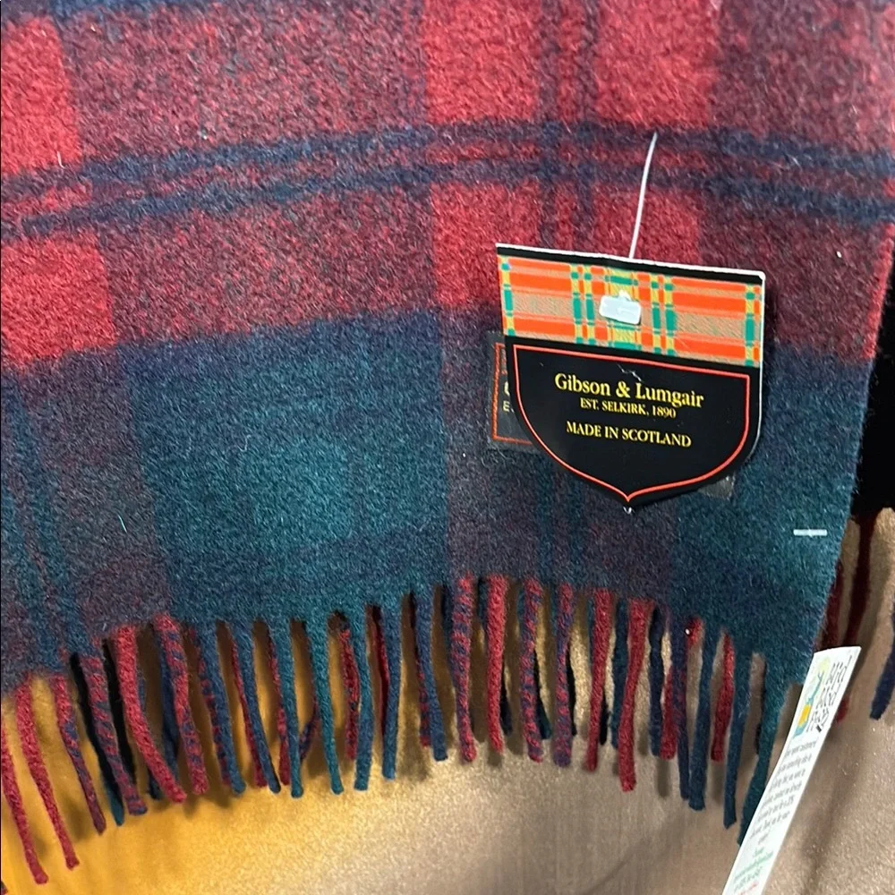 Red and Green Cashmere Scarf  box‎ A2
